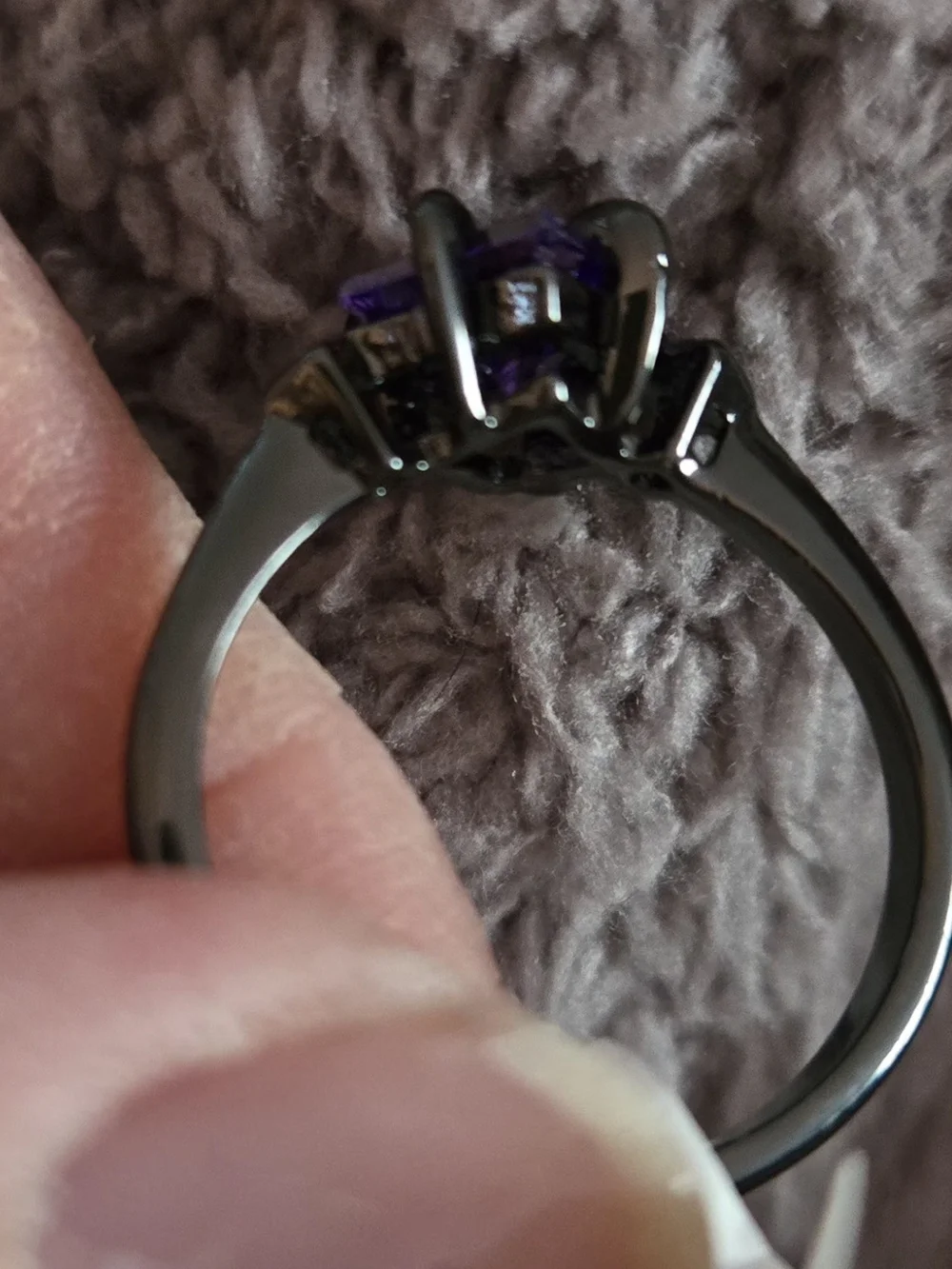 *Fragrant Jewels* Purple Square-Cut Stone Ring